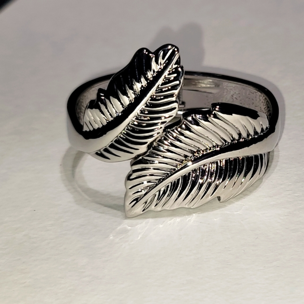 Bypass Leaf Hinged Bangle Bracelet